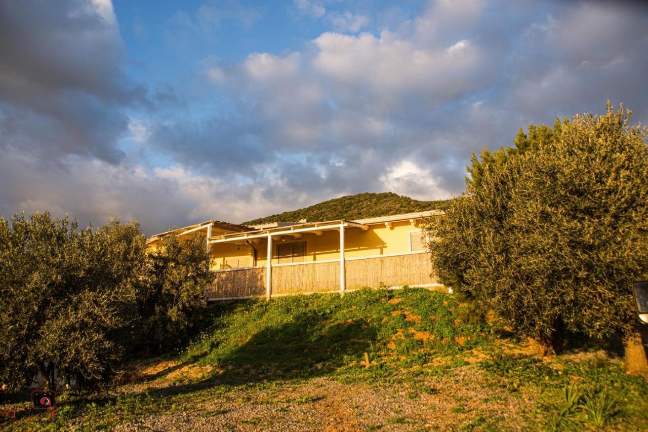 Casa Vacanza Le Dune Villa SantʼAnna Arresi Exterior foto